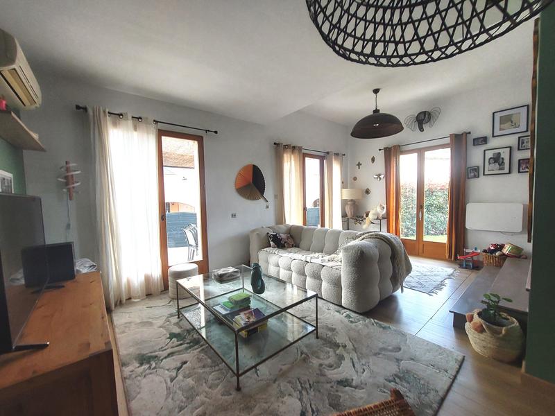 Maison - 101 m² - 5 pièces