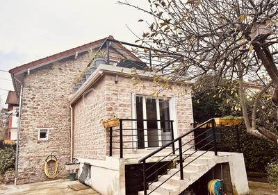 Maison - 100 m² - 6 pièces