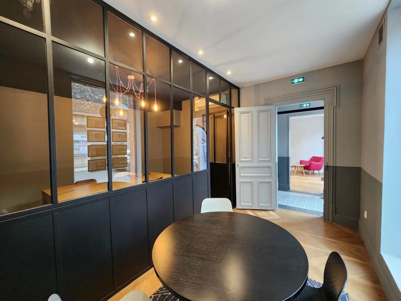 Local commercial - 57 m² - 4 pièces