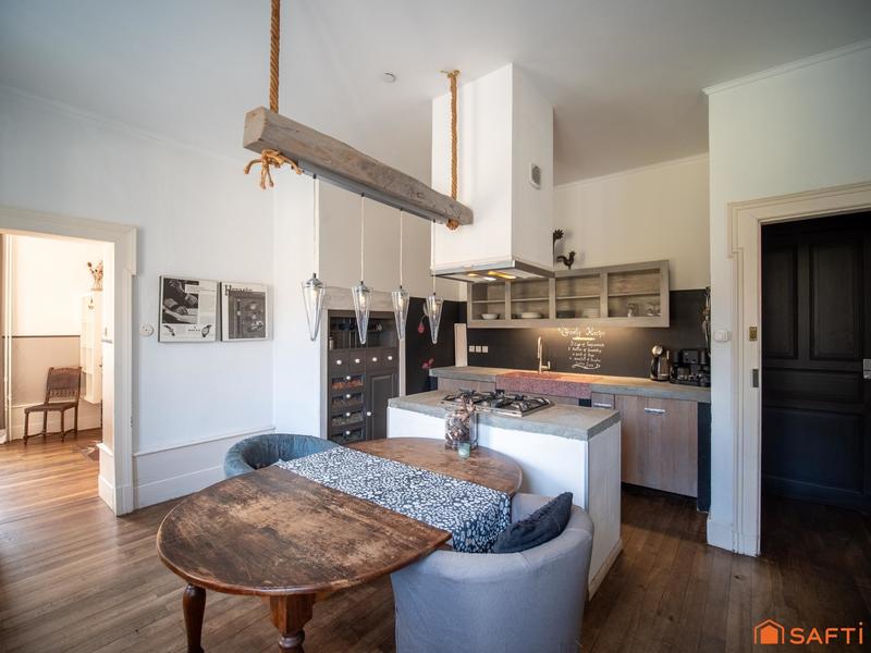 Château - 513 m² - 28 pièces