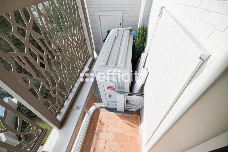 Appartement - 95 m² - 4 pièces