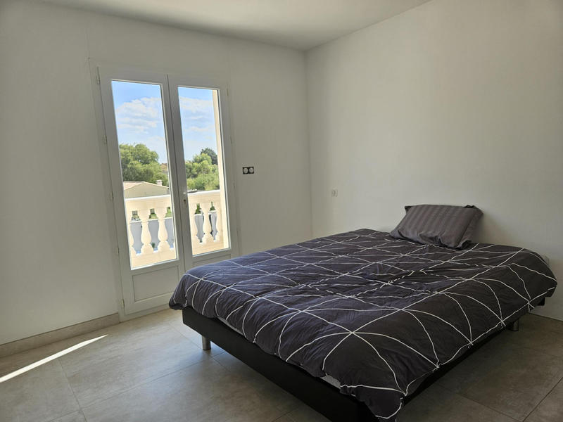 Villa - 240 m² - 8 pièces