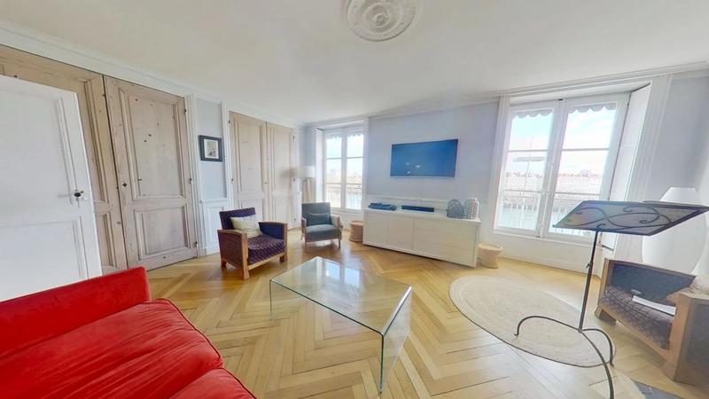 Duplex - 182 m² - 6 pièces