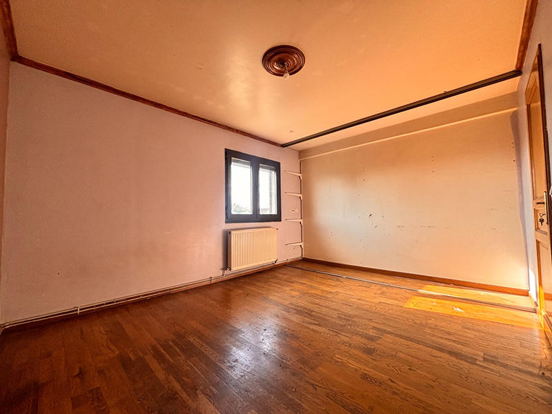 Maison - 100 m² - 6 pièces