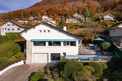 Villa - 235 m² - 8 pièces