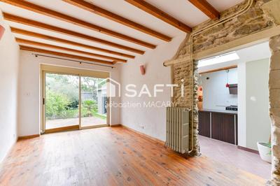 Maison - 180 m² - 8 pièces