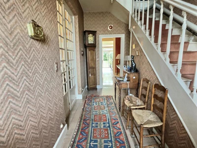 Maison - 212 m² - 8 pièces