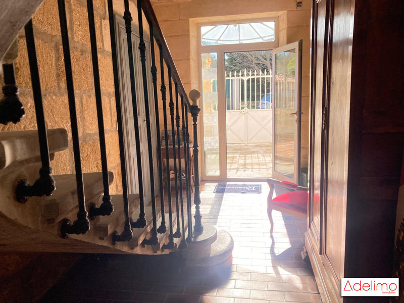 Mas - 418 m² - 18 pièces