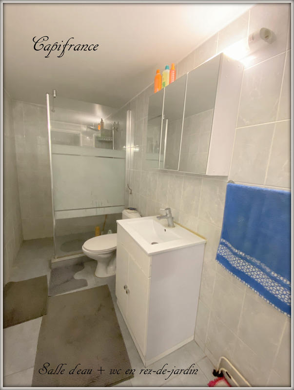 Maison - 250 m² - 9 pièces