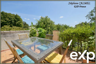 Maison - 209 m² - 9 pièces