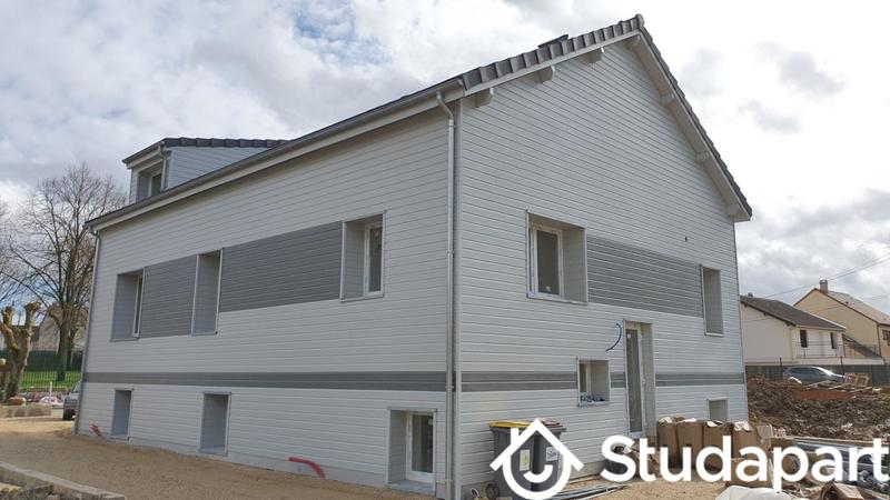 Chambre - 13 m² - 1 pièce