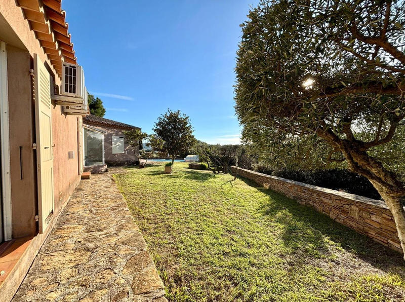 Maison - 177 m² - 7 pièces