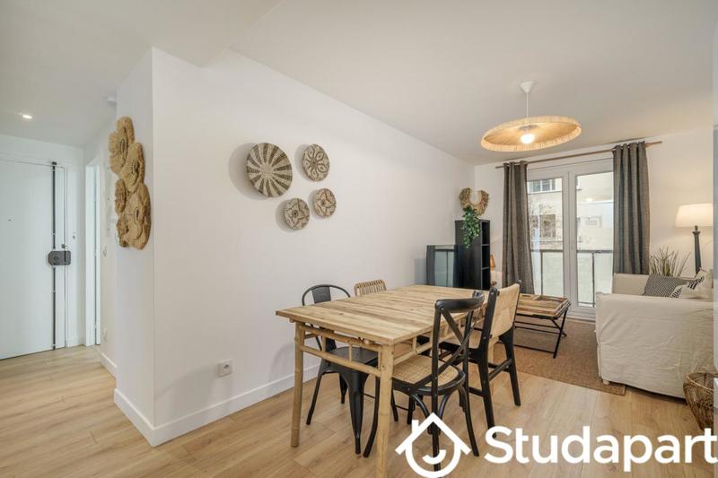 Chambre - 10 m² - 1 pièce