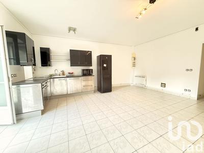 Appartement - 74 m² - 3 pièces