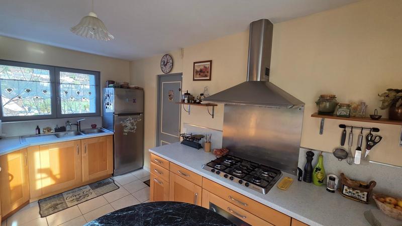 Maison - 168 m² - 7 pièces