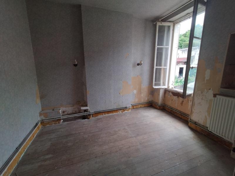 Maison - 97 m² - 6 pièces