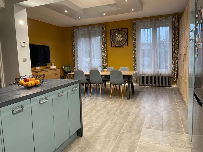 Maison - 96 m² - 4 pièces