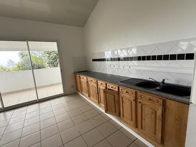 Appartement - 72 m² - 4 pièces