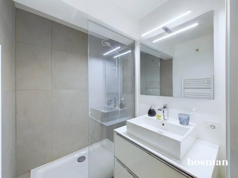 Appartement - 100 m² - 3 pièces