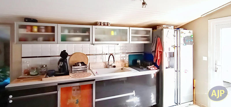 Maison - 90 m² - 6 pièces