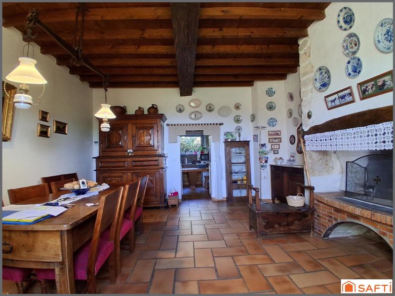 Maison - 205 m² - 6 pièces