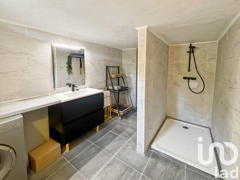 Maison - 227 m² - 7 pièces