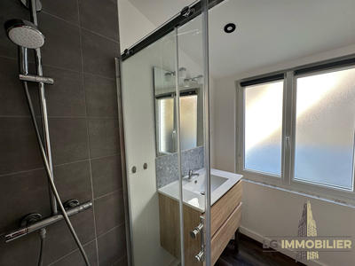 Maison - 91 m² - 5 pièces