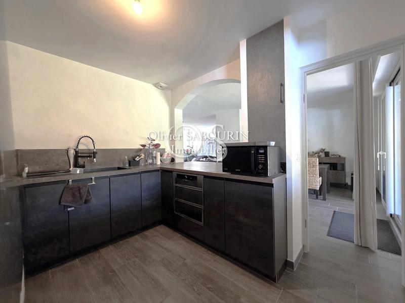 Appartement - 93 m² - 4 pièces