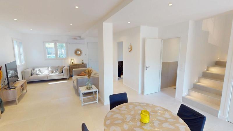 Villa - 141 m² - 7 pièces