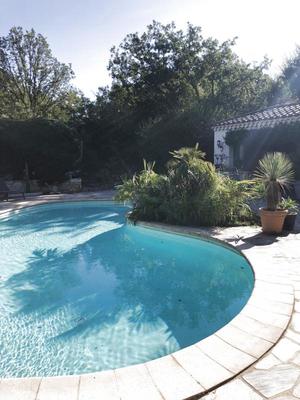 Mas - 102 m² - 5 pièces