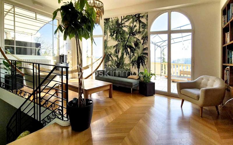 Demeure - 564 m² - 19 pièces