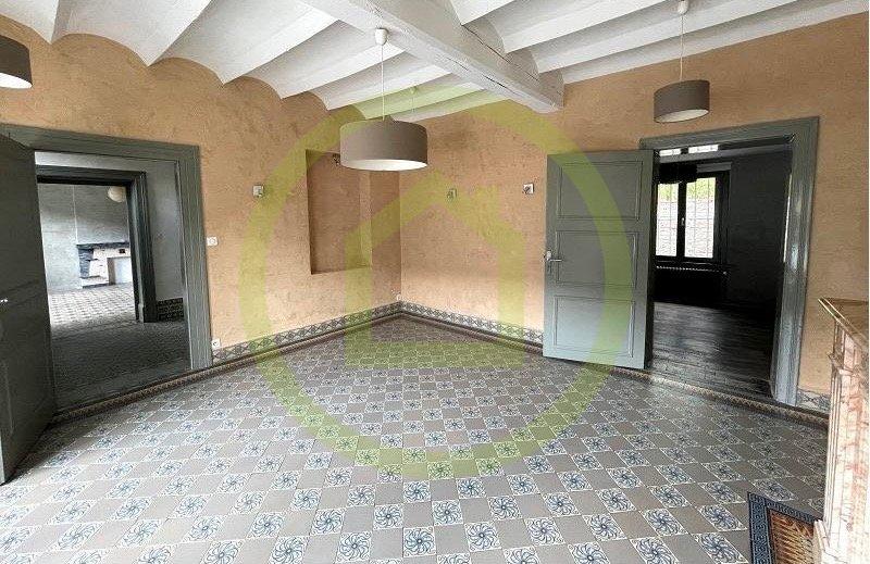 Maison ancienne - 224 m² - 7 pièces