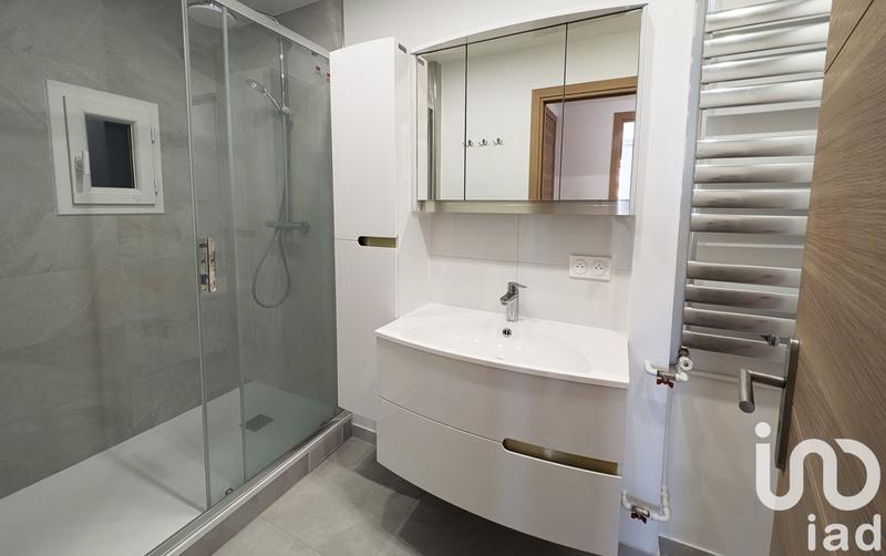 Appartement - 90 m² - 5 pièces