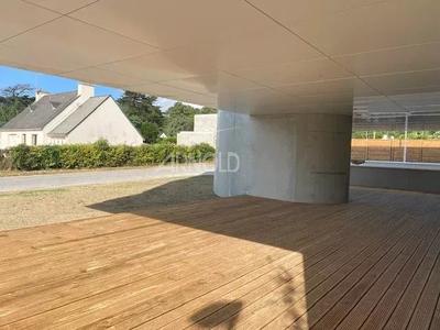 Local d'activités - 168 m²