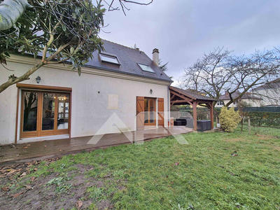 Maison - 138 m² - 5 pièces