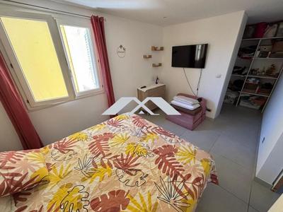 Appartement - 100 m² - 4 pièces