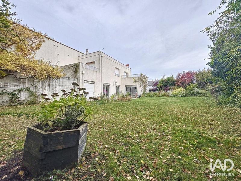 Local commercial - 555 m² - 8 pièces