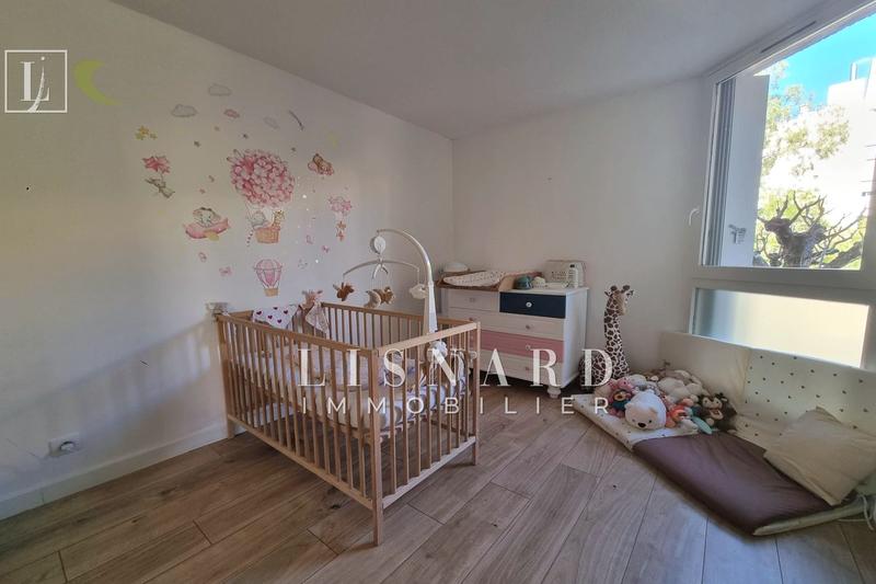 Appartement - 77 m² - 4 pièces