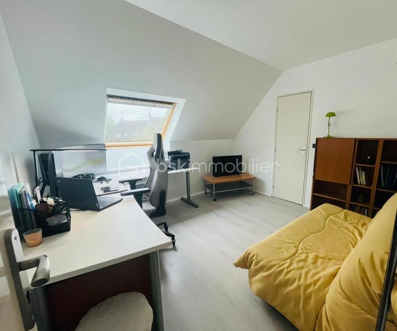 Maison traditionnelle - 151 m² - 6 pièces