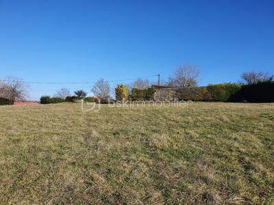 Terrain constructible - 1 146 m²