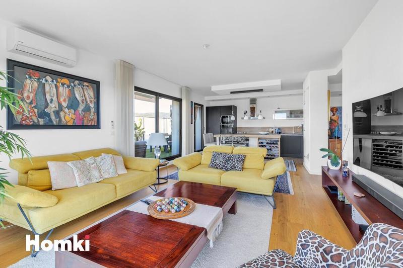 Appartement - 96 m² - 4 pièces