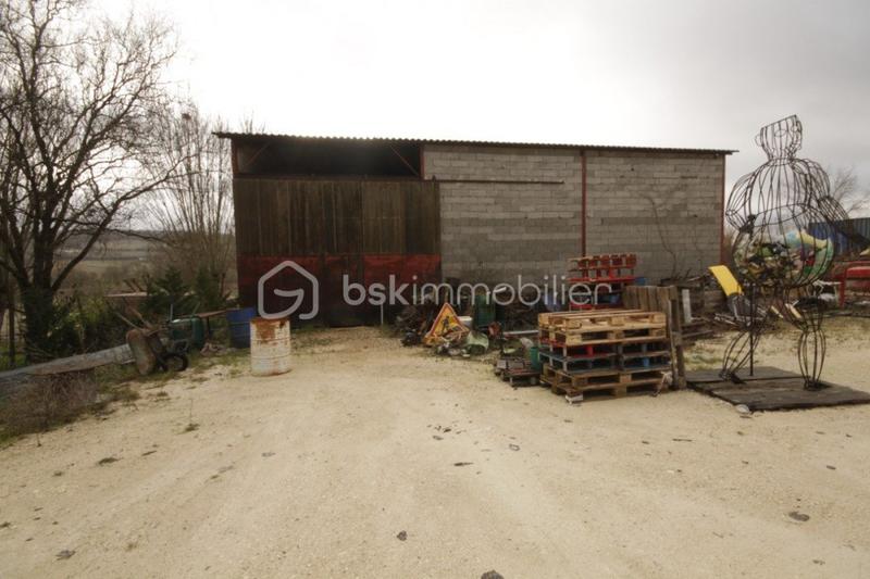 Immeuble - 100 m² - 1 pièce