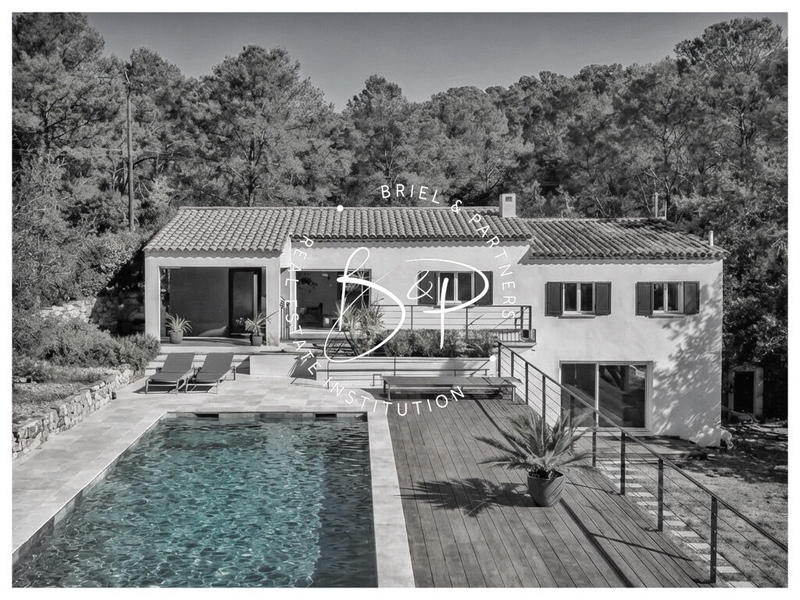 Maison - 148 m² - 6 pièces