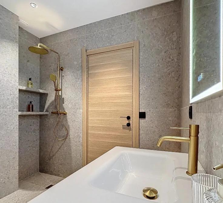 Appartement - 91 m² - 4 pièces