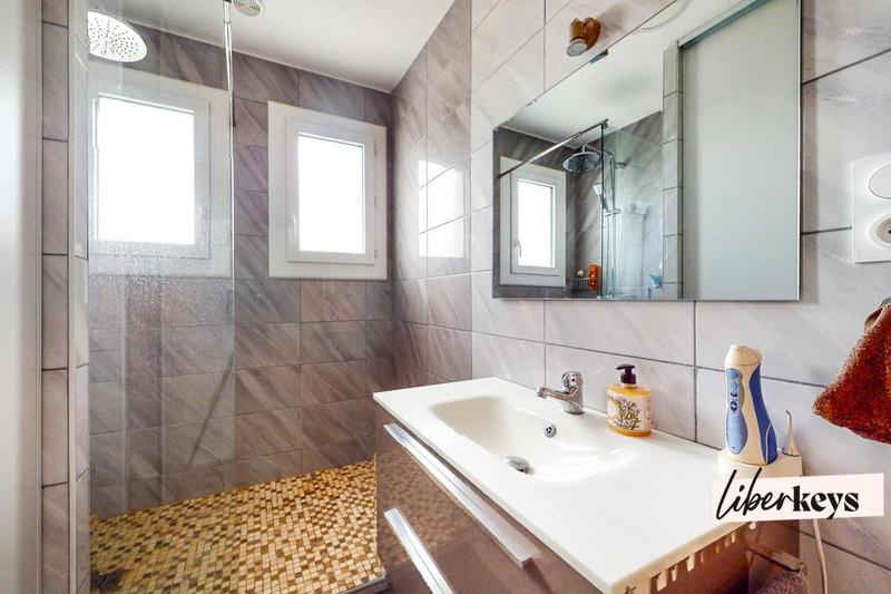 Maison - 137 m² - 4 pièces