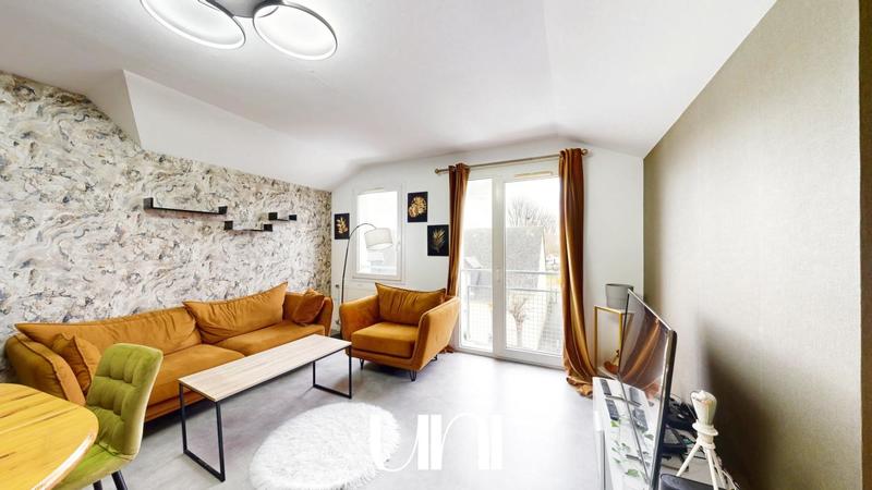 Duplex - 90 m² - 5 pièces