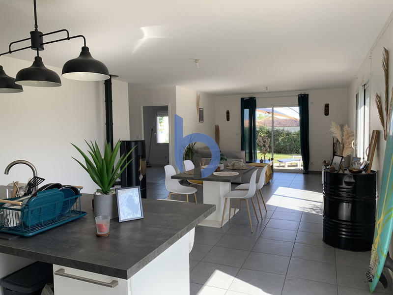 Maison - 88 m² - 4 pièces