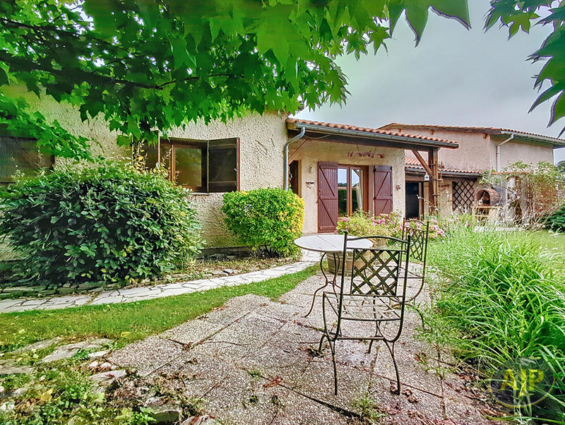 Maison - 160 m² - 8 pièces