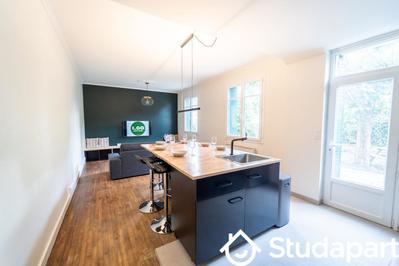 Chambre - 11 m² - 1 pièce