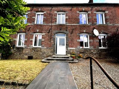 Maison - 230 m² - 8 pièces